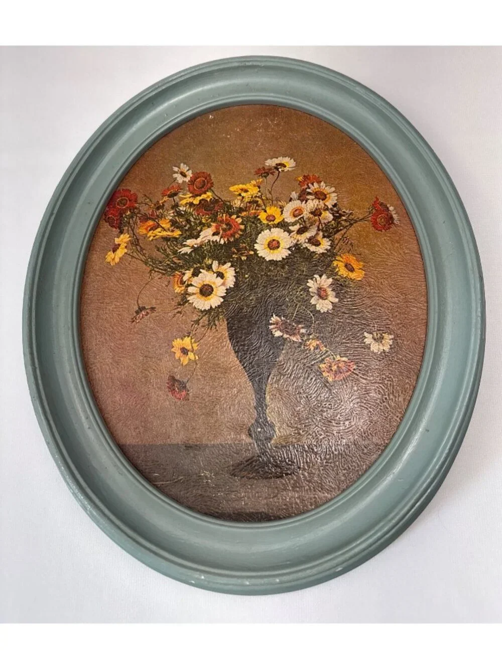 Floral Lithograph Green Plastic Oval Frame 10